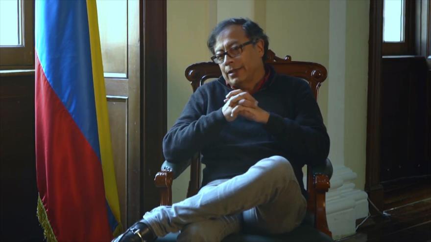 Gustavo Petro: Colombia necesita “democracia y paz”