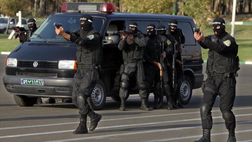 Fuerzas de seguridad iraníes durante una maniobra.