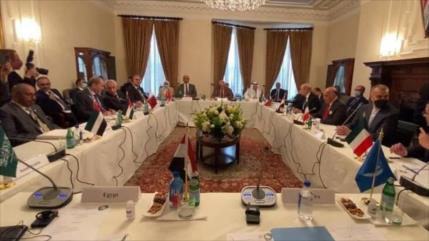 Irán avisa: Presencia de fuerzas foráneas socava paz en la región