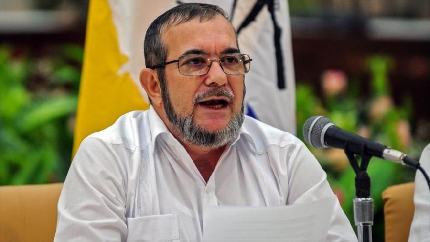 El líder del partido de izquierda Comunes, Rodrigo Londoño, alias Timochenko, durante una conferencia de prensa en La Habana, la capital de Cuba.