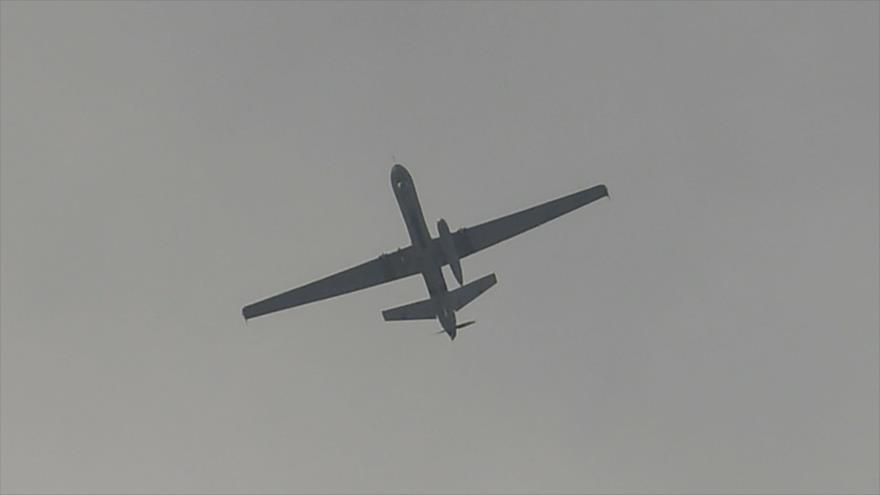 Un dron estadounidense sobrevuela el aeropuerto de Kabul, 31 de agosto de 2021. (Fuente: AFP)