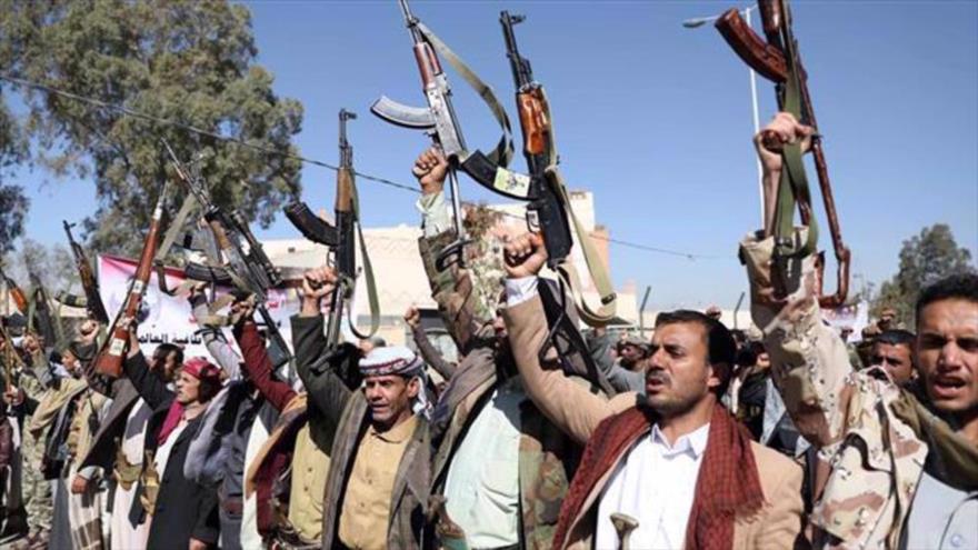 Partidarios del movimiento popular yemení Ansarolá durante una manifestación en Sana, Yemen, 18 de enero de 2021. (Foto: Reuters)