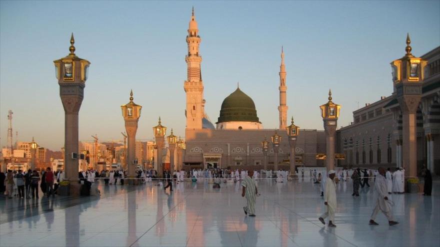 Mausoleo del Profeta del Islam, el Hazrat Muhamad (P), situado en Medina, Arabia Saudí.