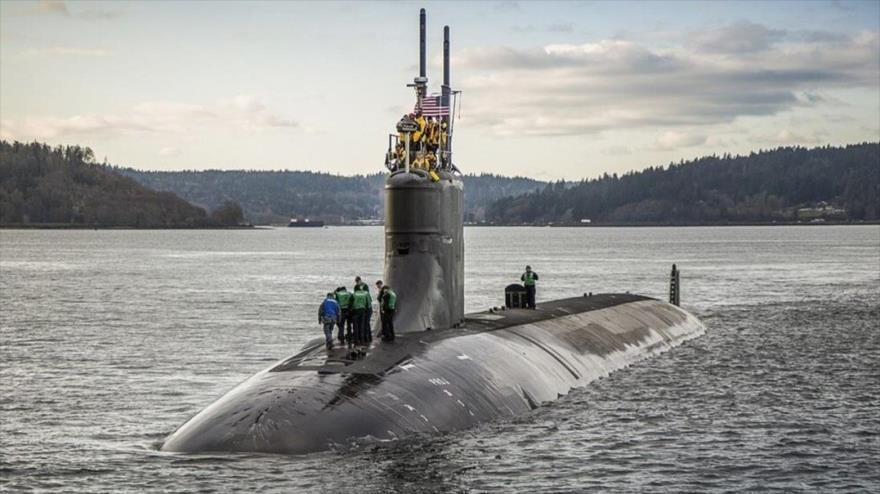 El submarino de propulsión nuclear estadounidense de clase USS Connecticut.