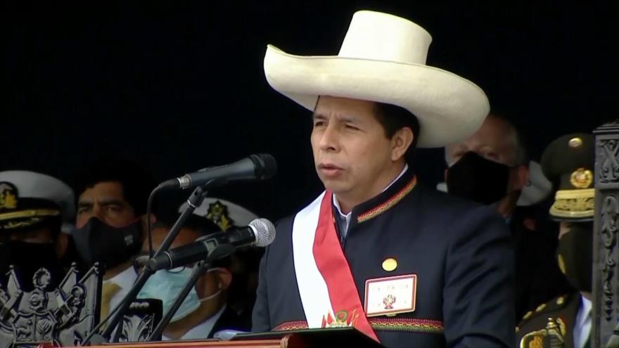 Últimas movidas de Castillo tranquilizan ambiente económico en Perú