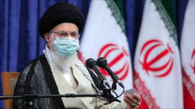 Líder de Irán elogia a atletas por triunfo en Mundial de Lucha