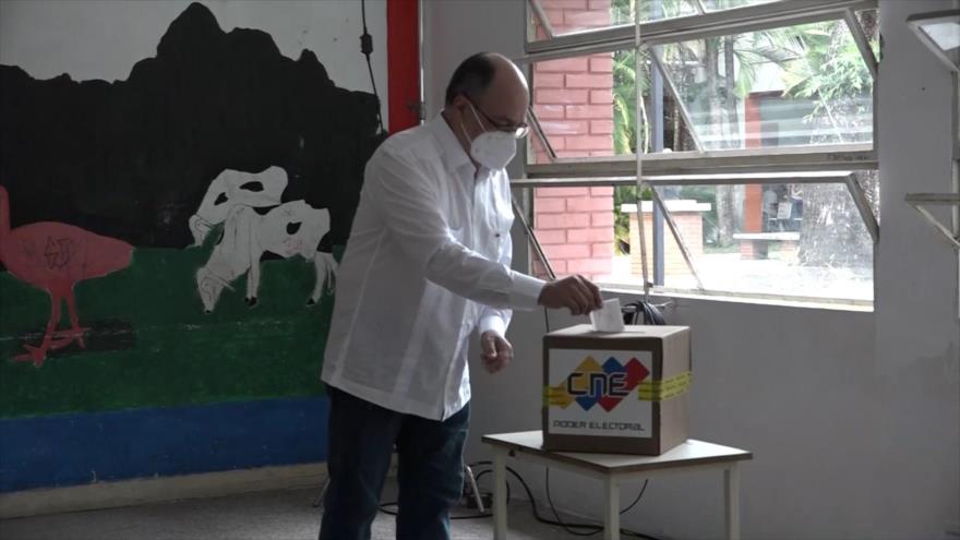 Realizan simulacro de votación en Venezuela