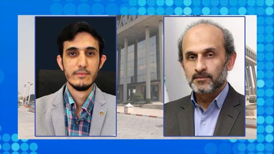 El presidente de IRIB, Peyman Yabeli (dcha) y el nuevo jefe del Servicio Exterior, Ahmad Norouzi. 