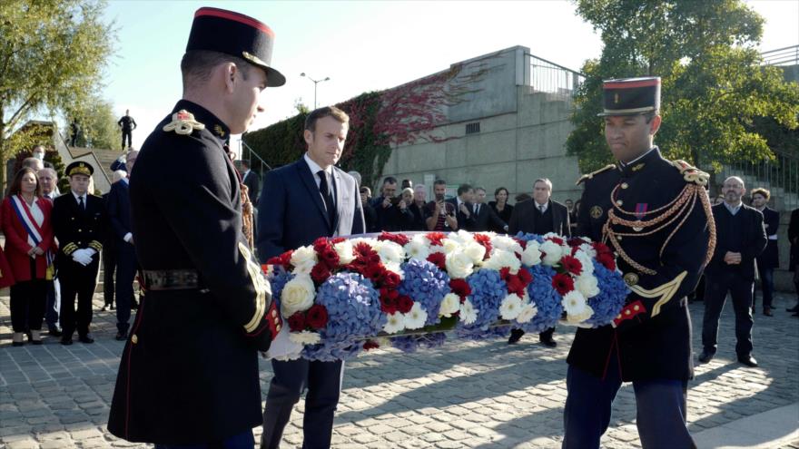 Confesión tardía: Macron reconoce masacre de argelinos por Francia