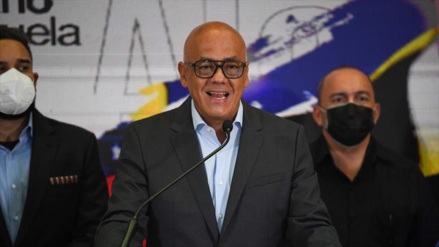 El presidente de la Asamblea Nacional de Venezuela, Jorge Rodríguez, en una conferencia de prensa en Caracas, el 16 de octubre de 2021.(Foto:AFP)