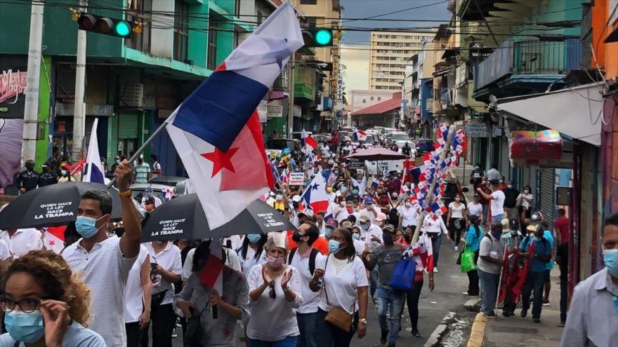 Panameños protestan para reclamar “un país sin políticos corruptos”