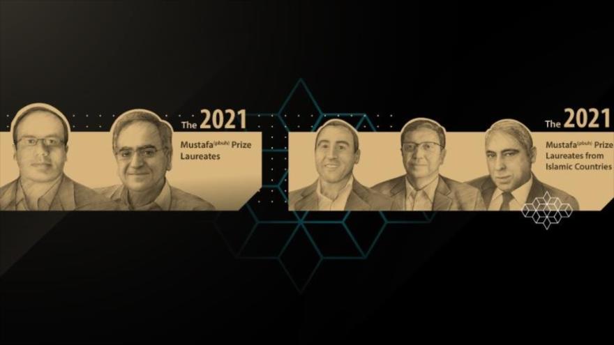 Desde la izqda.: Mohamad Zahid Hasan, Kamran Vafa, Yahya Tayalati, Mohamad Iqbal Chodary y Mohamed Saeq son los cinco ganadores del Premio Mustafa 2021.