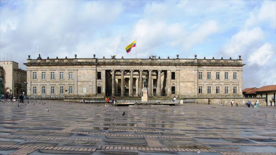 Exterior del Congreso de Colombia, ubicado en la capital Santafé de Bogotá.
