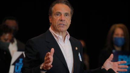 Acusan al exgobernador de Nueva York por delito sexual