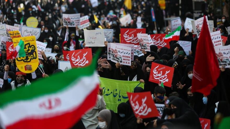 Irán conmemora aniversario de la toma de ‘nido de espionaje’ de EEUU