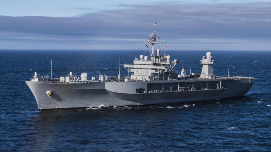 El buque estadounidense USS Mount Whitney navegando en las aguas del mar del Norte, 20 de octubre de 2018. (Foto: usff.navy)