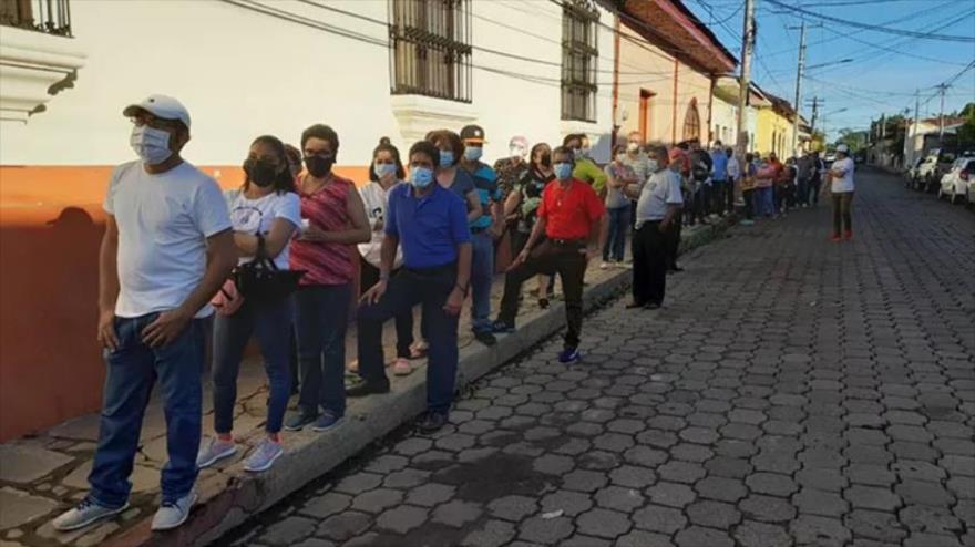 Los nicaragüenses en largas colas de votación, 7 de noviembre de 2021. (Foto: La voz del Sandinismo) 