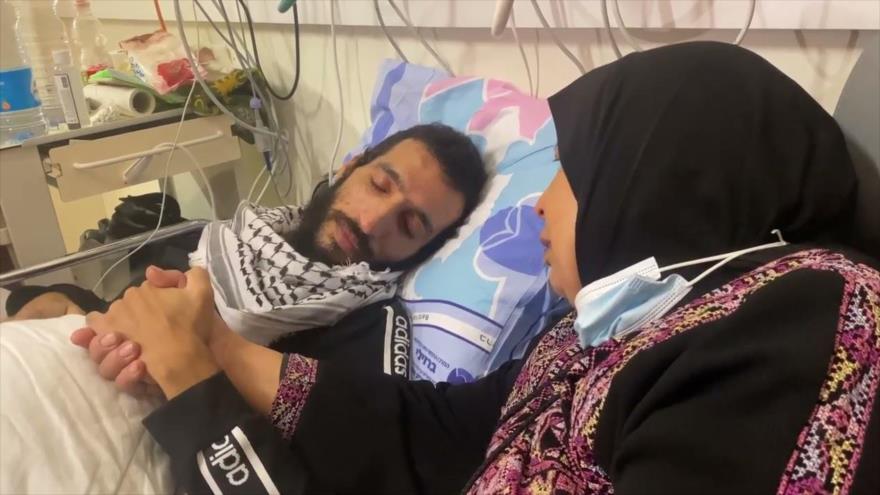 El preso palestino Kayed Fasfus que inició una huelga de hambre para protestar su detención administrativa por parte de Israel.