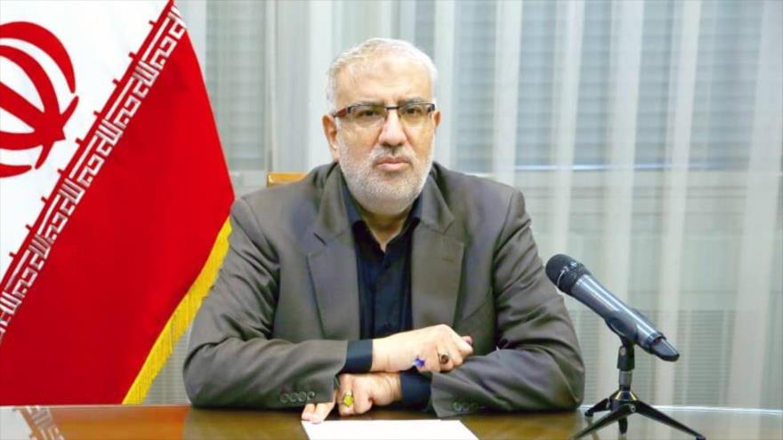 Ministro de Petróleo de Irán, Yavad Oyi.
