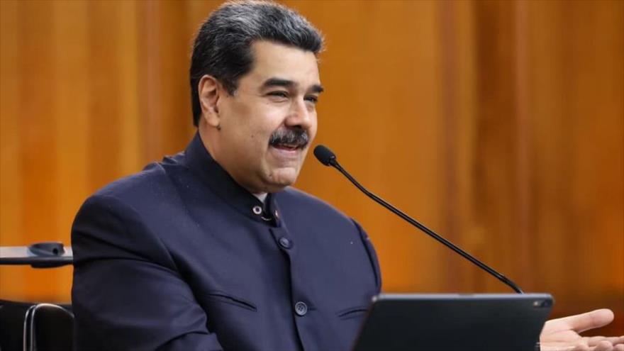 El presidente venezolano, Nicolás Maduro, durante una reunión con los veedores internacionales en los comicios, 20 de noviembre de 2021.