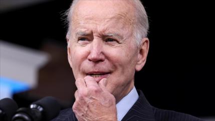 Sondeo: 57% de los estadounidenses culpan a Biden por inflación