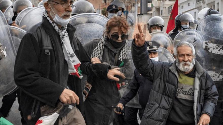 Marruecos reprime protesta antisraelí de su pueblo | HISPANTV