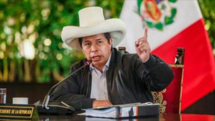 Presidente peruano denuncia intentos de desestabilización del país