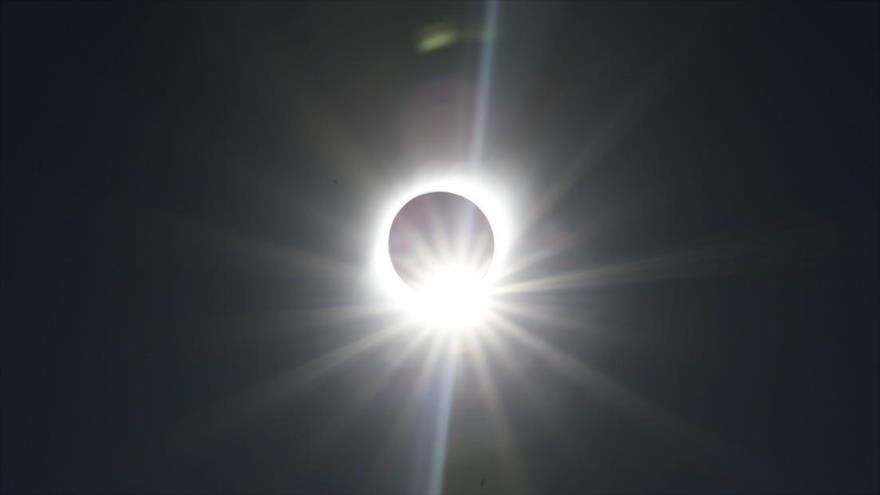 Un eclipse solar observado desde Coquimbo, Chile, 2 de julio de 2019.