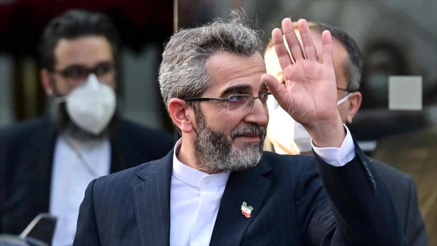 “Irán se ríe de las manos vacías de EEUU con sus cartas ganadoras” | HISPANTV