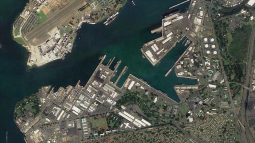 La base naval de Pearl Harbor, en el estado de Hawái, en el océano Pacífico, EE.UU. (Foto: Google Earth)