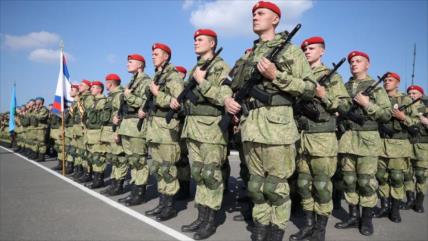 “Rusia aumenta capacidad militar para actuar con decisión en Ucrania”
