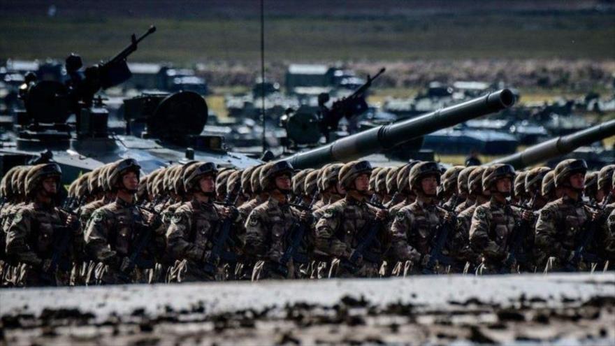 Fuerzas chinas durante ejercicios militares Vostok-2018. (Foto: AFP)