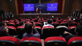 Estudiantes iraníes se reúnen con autoridades por Día del Estudiante