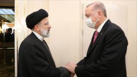 Irán: Cooperación regional, única solución a problemas de la zona