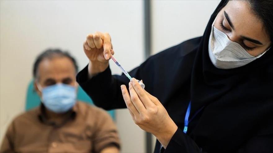 Irán reporta menor número de casos diarios de COVID-19 en un año | HISPANTV
