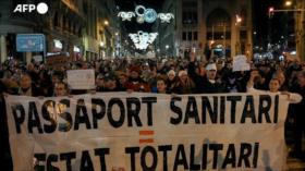 Cientos de personas protestan en Barcelona contra el pase sanitario