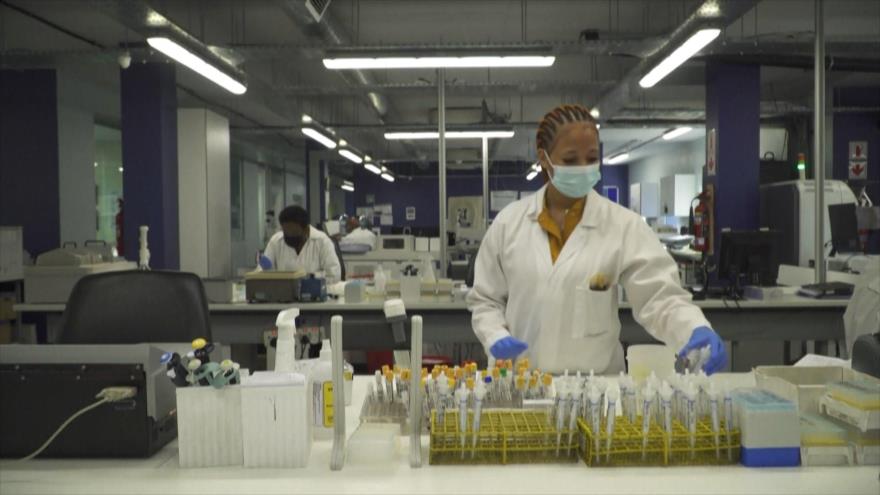 OMS: Ómicron presenta un riesgo global ‘muy alto’