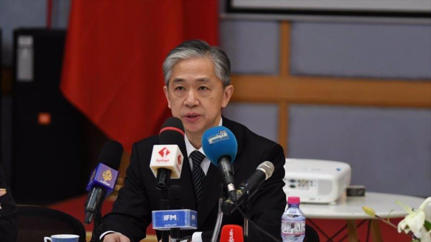 El portavoz de la Cancillería de China, Wang Wenbin, en una conferencia de prensa.