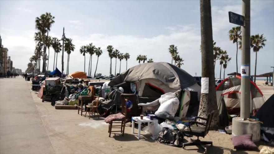 Los campamentos para personas sin hogar durante la pandemia de COVID-19, en Los Ángeles, California, EE. UU., 14 de abril de 2021. (Foto: Reuters)