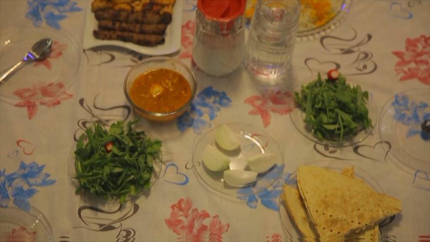 Astronomía, Comidas y aperitivos tradicionales iraníes | Irán