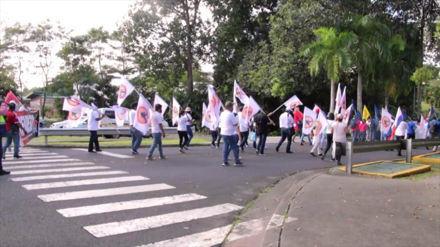 Panameños exigen justicia 32 años después de la invasión de EEUU
