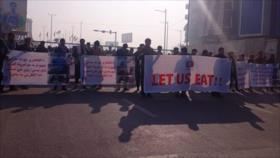 ¡Manos fuera!: afganos condenan expolio de sus riquezas por EEUU