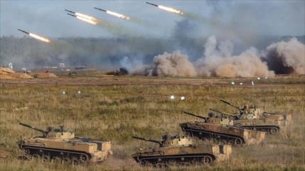 Rusia realiza ejercicios militares cerca de fronteras con Ucrania