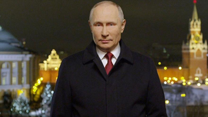 El presidente ruso, Vladimir Putin, emite un mensaje televisado, 31 de diciembre de 2021.