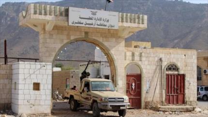 EAU construye otro aeropuerto militar en estratégica isla yemení