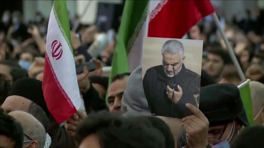 Iraníes rememoran aniversario del martirio del general Soleimani