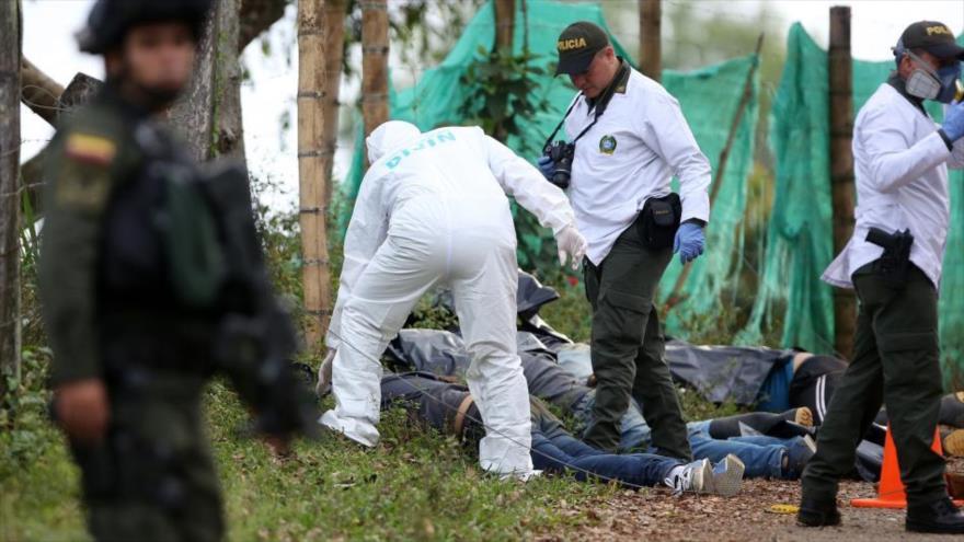 Cuerpos de hombres muertos en una matanza en Jamundí, Colombia, enero de 2019.