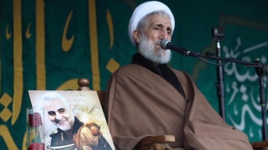 El imam del rezo del viernes de Teherán, el hoyatolislam Kazem Sediqi, ofrece un discurso
