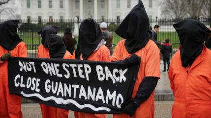 Amnistía insta a Biden a cumplir su promesa de cerrar Guantánamo