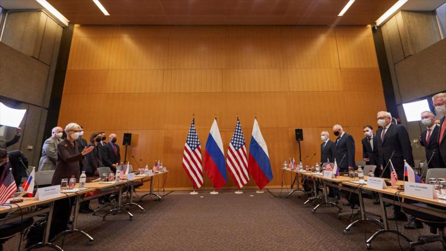 Iñaki Gil: Política de Rusia respecto a EEUU es “política de paz”